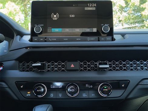 New 2025 Honda Accord SE image 8