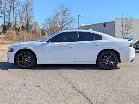 Used 2023 Dodge Charger SXT w/ Blacktop Package image 12