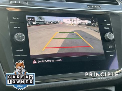 Certified 2021 Volkswagen Tiguan SE image 24