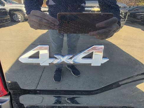 Used 2020 Toyota Tacoma SR5 image 22