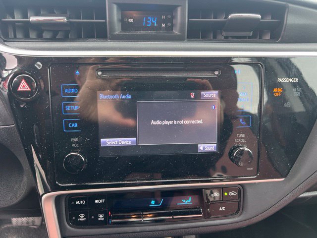 Used 2017 Toyota Corolla LE w/ Carpet Mat Package (TMS) FWD image 12