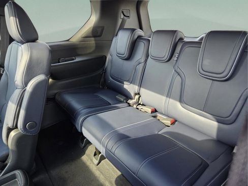 New 2026 INFINITI QX80 4WD image 9