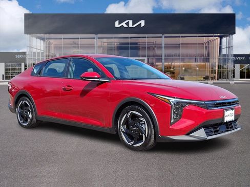 Certified 2025 Kia K4 EX image 1