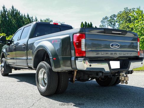 Used 2017 Ford F350 Lariat w/ Lariat Ultimate Package AWD/4WD image 6