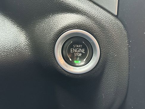 Used 2022 Chevrolet Silverado 2500 LTZ w/ LTZ Convenience Package image 16