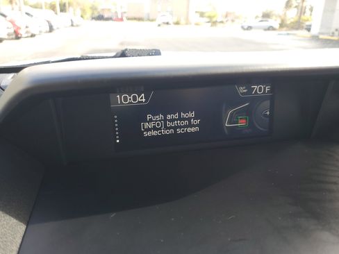 Used 2019 Subaru Forester Premium image 28