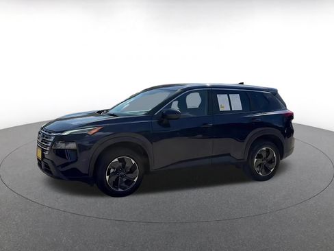 Used 2025 Nissan Rogue SV AWD/4WD image 9