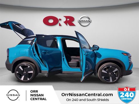 Certified 2025 Nissan Kicks SR w/ Illumination Package image 4