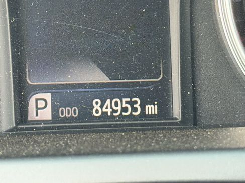 Used 2016 Toyota Camry SE FWD image 10