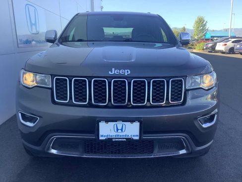 Used 2021 Jeep Grand Cherokee Limited w/ Luxury Group II AWD/4WD image 9