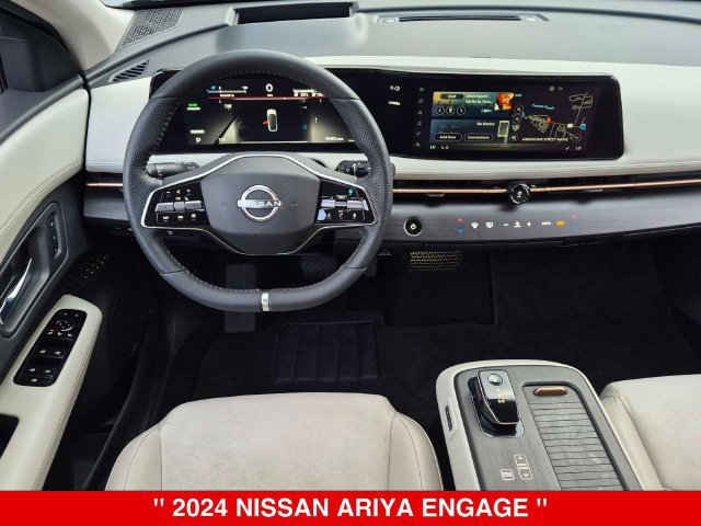 Used 2024 Nissan Ariya AWD image 32