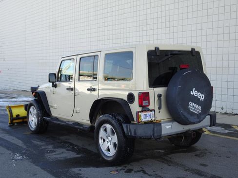 Used 2012 Jeep Wrangler Unlimited Sahara w/ Dual Top Group image 6