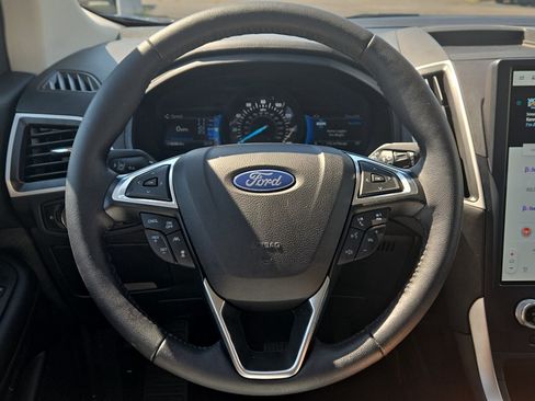 Used 2023 Ford Edge SEL w/ Convenience Package AWD/4WD image 12