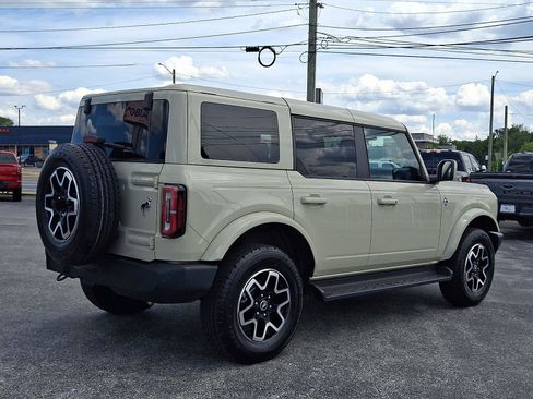 Certified 2025 Ford Bronco Outer Banks AWD/4WD image 6