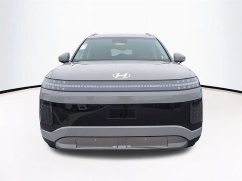 New 2026 Hyundai Ioniq 9 SE AWD/4WD image 3