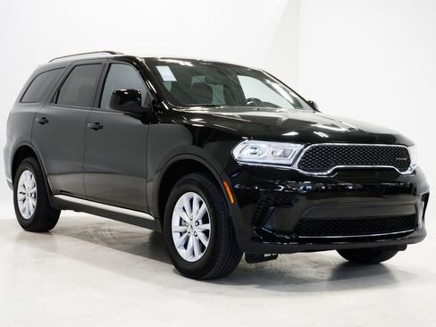 Certified 2024 Dodge Durango SXT AWD/4WD image 5