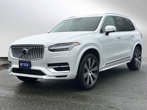 Used 2025 Volvo XC90 T8 Plus w/ Protection Package Premier image 7