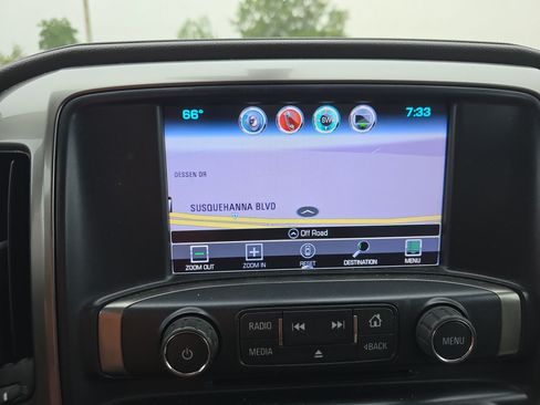 Used 2017 Chevrolet Silverado 1500 LTZ w/ LTZ Plus Package AWD/4WD image 32