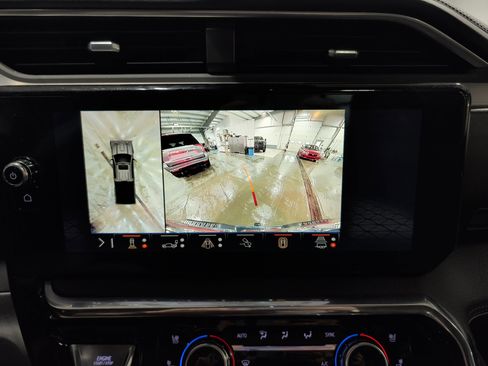 Used 2024 GMC Sierra 2500 Denali w/ Denali Reserve Package image 13