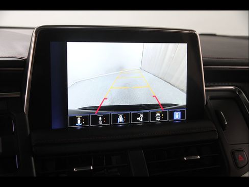 Used 2022 Chevrolet Suburban RST w/ Luxury Package AWD/4WD image 14