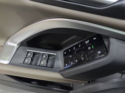 Certified 2025 Audi Q5 Prestige w/ 20" Wheel Package image 30