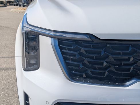 New 2026 Kia Sorento S AWD/4WD image 10