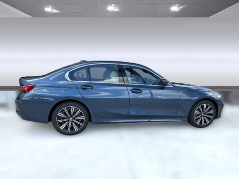 Used 2026 BMW 330i Sedan w/ Premium Package RWD image 8