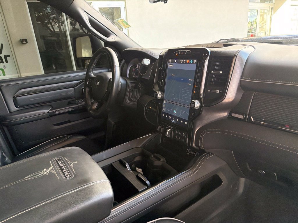Used 2024 RAM 2500 Limited AWD/4WD image 32