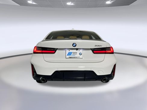 Used 2026 BMW 330i Sedan w/ M Sport Package RWD image 9