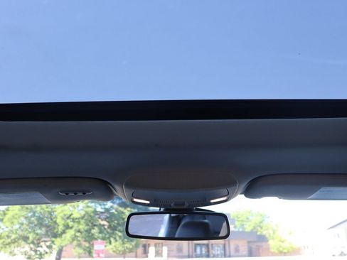 Used 2019 Ford Fusion Titanium FWD image 28
