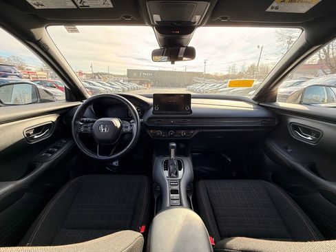 Used 2023 Honda HR-V Sport image 17