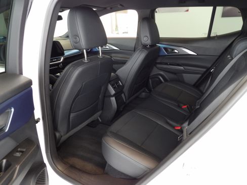 Used 2024 Chevrolet Equinox EV LT w/ LPO, Trailering Package image 18