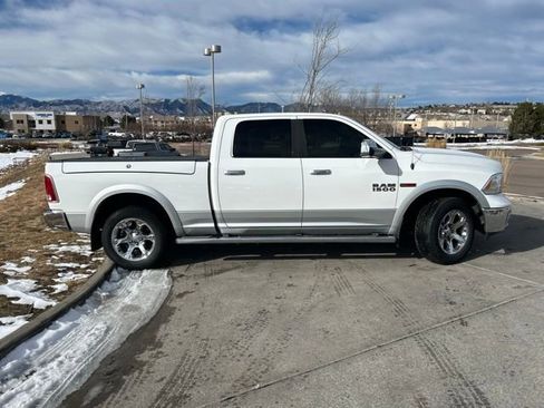 Used 2014 RAM 1500 Laramie w/ Convenience Group image 10
