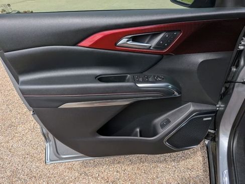 New 2026 Chevrolet Traverse RS w/ LPO, Floor Liner Package image 22