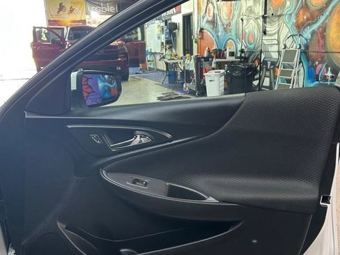 Used 2024 Chevrolet Malibu LT image 17