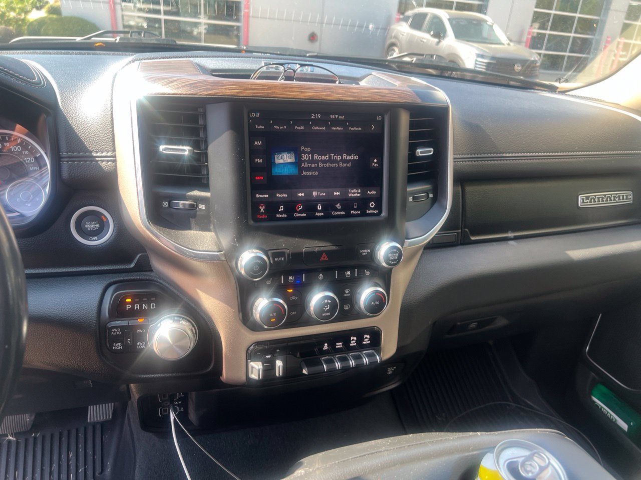 Used 2019 RAM 1500 Laramie AWD/4WD image 13