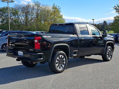 Used 2021 Chevrolet Silverado 2500 Custom w/ Custom Convenience Package image 6