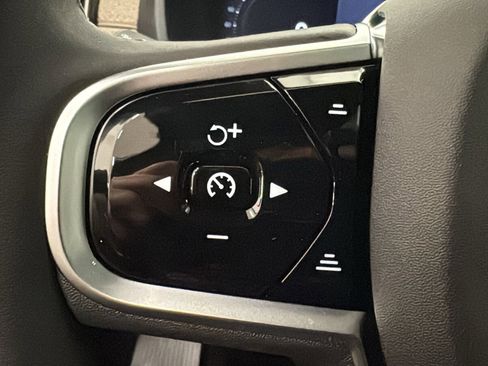 Used 2026 Volvo XC90 B6 Plus w/ Protection Package image 13