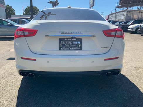 Used 2019 Maserati Ghibli RWD image 2