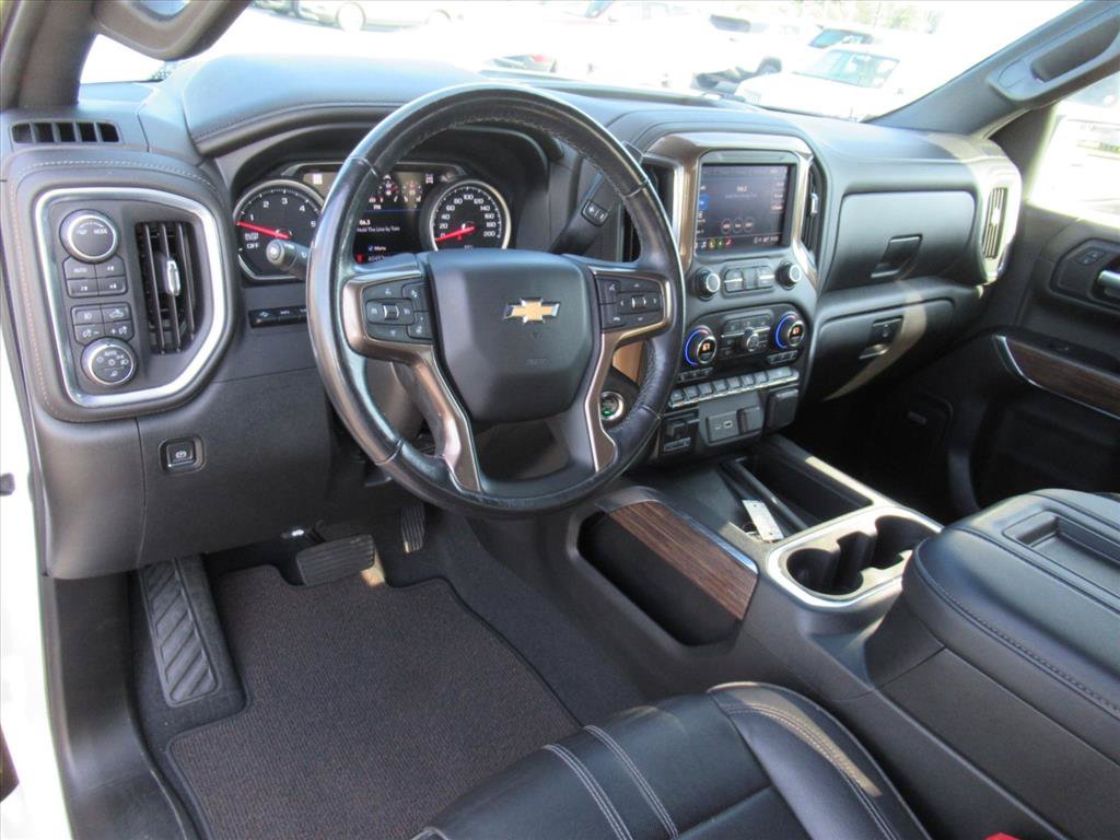Used 2021 Chevrolet Silverado 1500 High Country w/ Technology Package AWD/4WD image 16