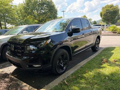Used 2025 Honda Ridgeline Black Edition image 2