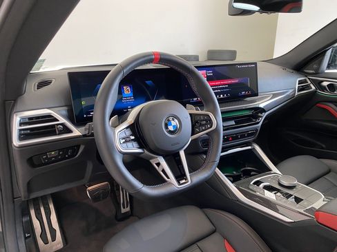 Used 2025 BMW 440i xDrive Coupe w/ Premium Package image 4