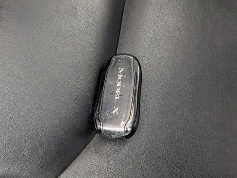 Used 2020 Tesla Model X Long Range image 21