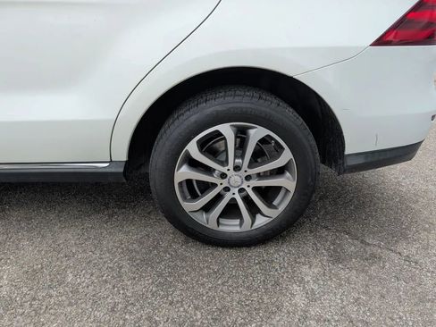 Used 2017 Mercedes-Benz GLE 550e image 10