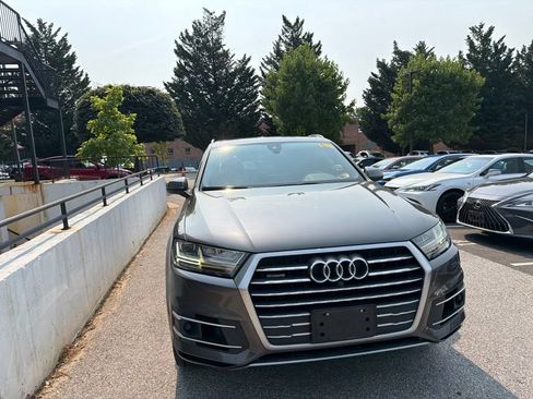 Used 2019 Audi Q7 3.0T Premium Plus w/ Premium Plus Package AWD/4WD image 5