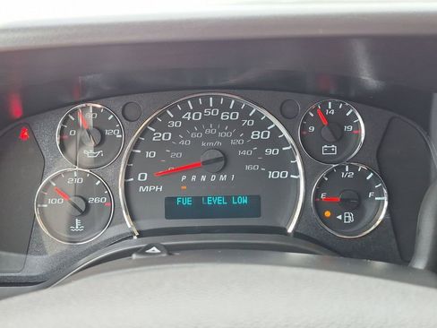 New 2026 Chevrolet Express 3500 RWD image 11