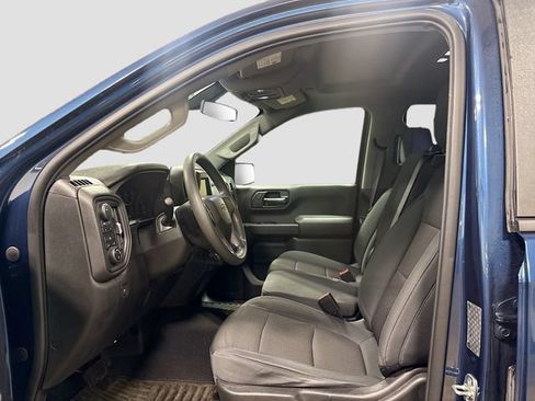 Used 2019 Chevrolet Silverado 1500 Custom Trail Boss w/ Custom Convenience Package AWD/4WD image 16