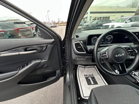 Used 2024 Kia Seltos S image 26