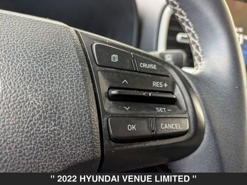 Used 2022 Hyundai Venue Limited w/ Cargo Package image 18