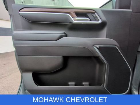 Used 2025 Chevrolet Silverado 1500 LT AWD/4WD image 22